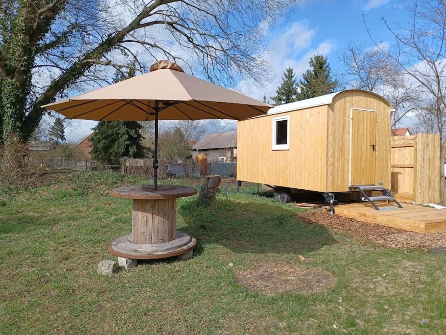 Zirkuswagen Glamping Fuer 2 Mit Veranda Kueche Netflix Parken Und Hofladen Steinhofel Екстериор снимка